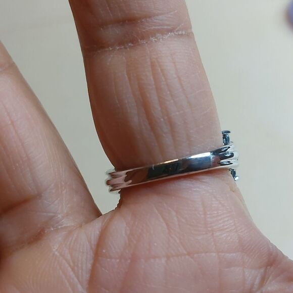 Clyde Duneier 925 CID Sterling Silver Triple Row Ice Blue Sapphire Ring Sz 7.75 - Picture 4 of 7